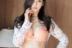 韩国美胸大胸美女着胸罩图片