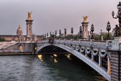 法国巴黎塞纳河沿岸风景图片