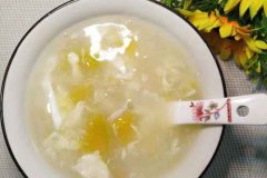 怎样做美味的南瓜鸡蛋疙瘩汤？