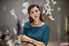 李嘉欣图片 熟女李嘉欣拍摄手表广告 造型百变